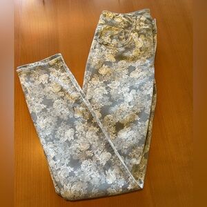 Wit & Wisdom Size 4 Gray Floral Jeans